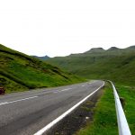 Väg med långfärdscykel på Färöarna